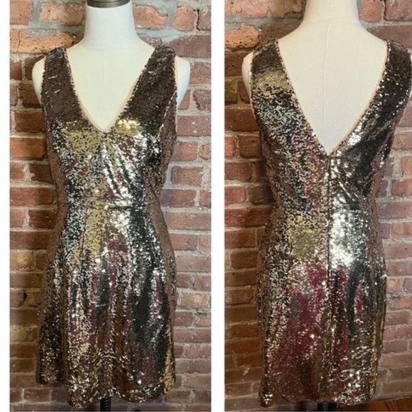 AIDAN BY AIDAN MATTOX Gold Sequin V Neck Cocktail Fit and Flare Dress SZ 8 - Picture 1 of 7